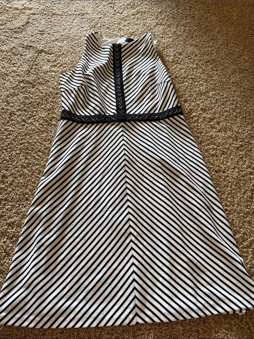 Jessica Simpson Sleeveless Black and White Striped A-Line Dress